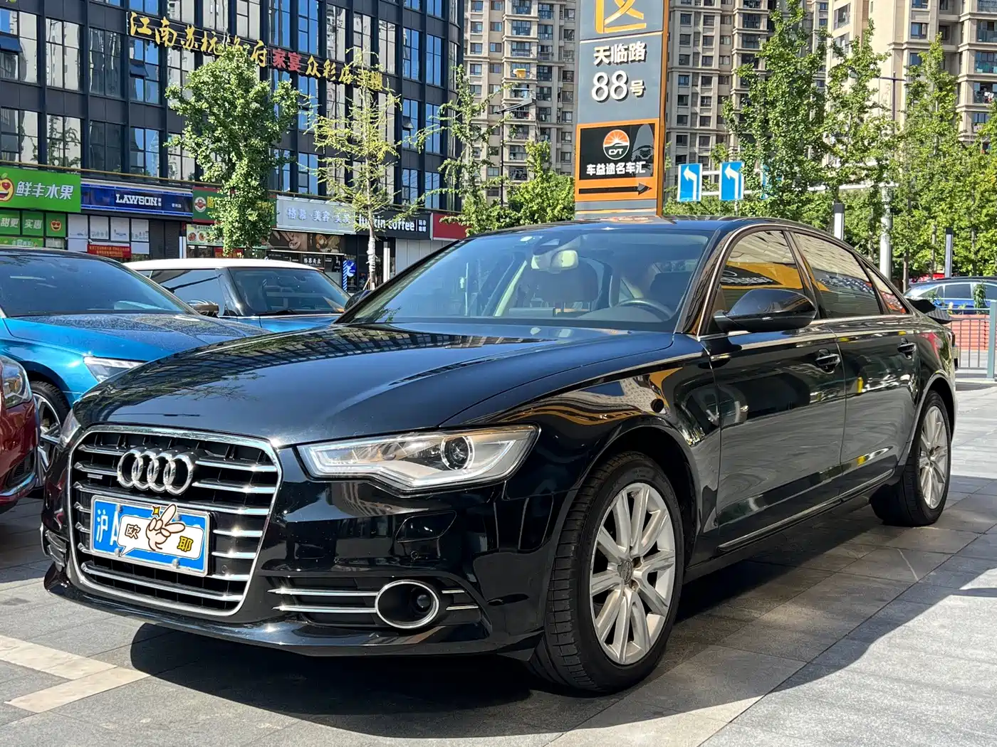 Фото 1 - Audi A6L