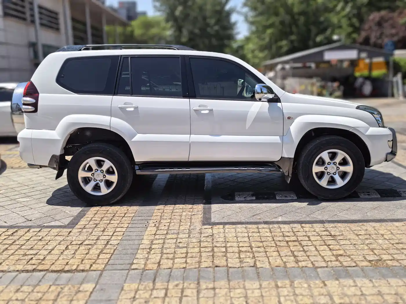 Toyota Prado 2006 4.0L Automatic VX NAVI Edition фото 31