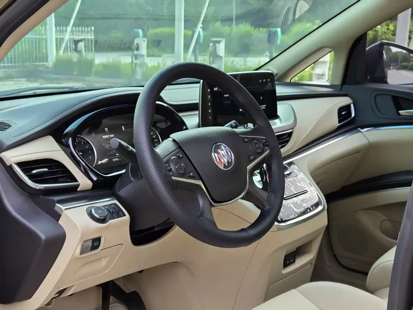 Buick GL8 2023 Land Business Class 652T Luxury фото 8