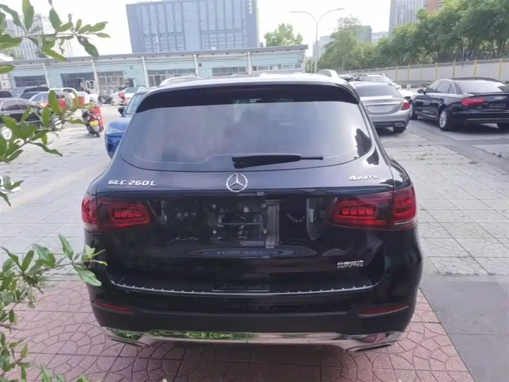 Mercedes-Benz GLC 2020 Facelift GLC 260 L 4MATIC Dynamic фото 6