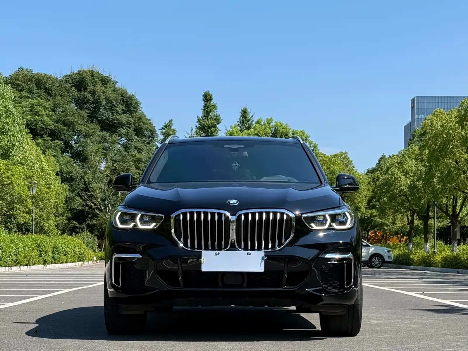Фото 2 - BMW X5