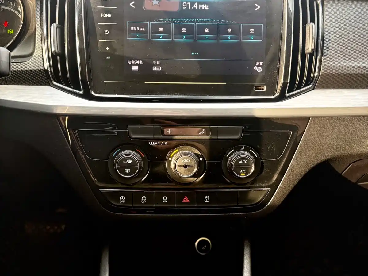 Škoda Kamiq 2021 GT TSI230 DSG Flagship Edition фото 24