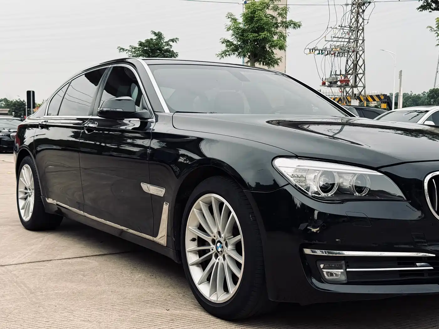 BMW 7 Series 2014 730Li Premium фото 15