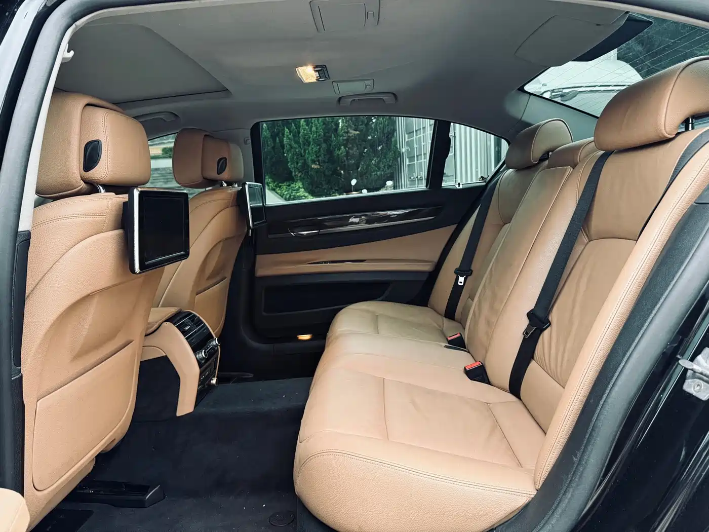 BMW 7 Series 2014 730Li Premium фото 23