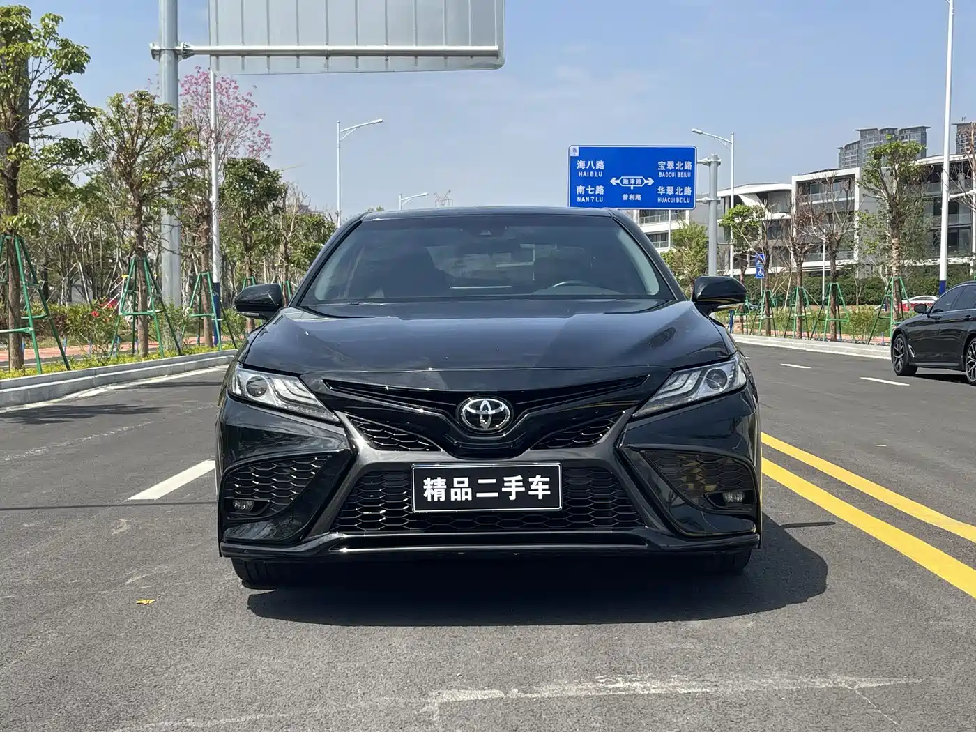 Toyota Camry 2022 2.0S Knight Edition фото 3
