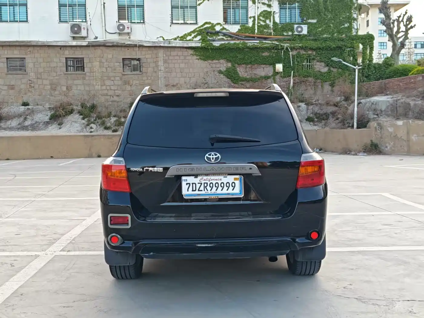 Toyota Highlander 2009 2.7L 2WD 7-seater Luxury Edition фото 8