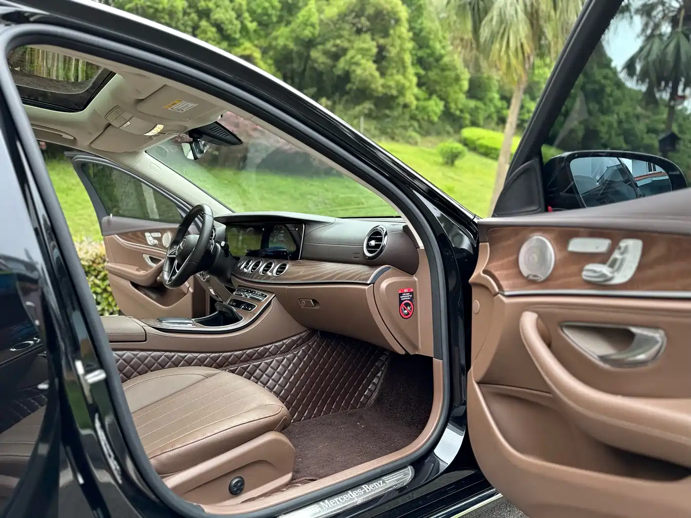 Mercedes-Benz E-Class 2023 E 300 L Luxury фото 11