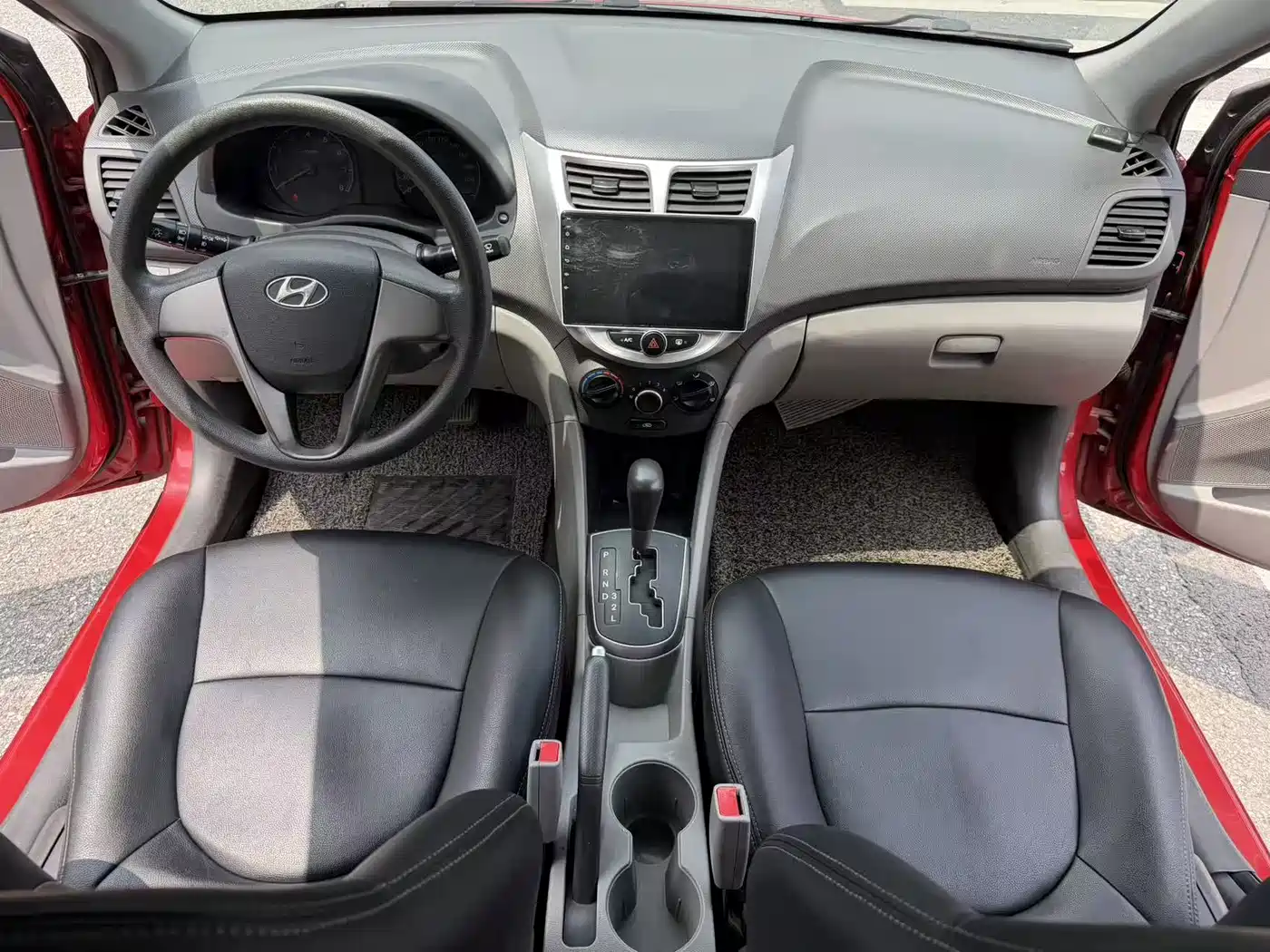 Hyundai Verna 2014 1.4L Automatic Smart GLS фото 18