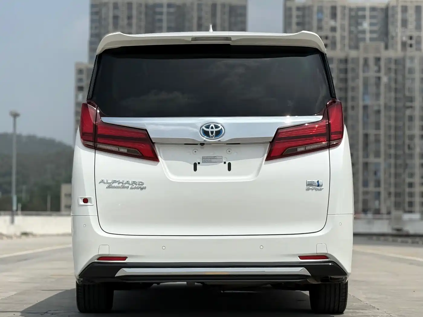 Toyota Alphard 2021 Hybrid 2.5L Ultimate фото 13