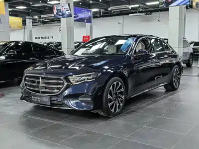Mercedes-Benz E