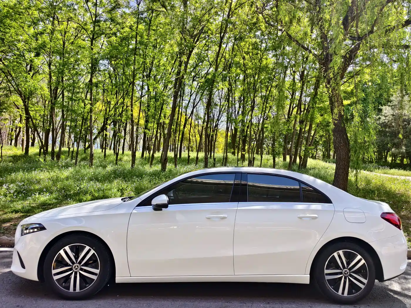 Mercedes-Benz A-Class 2021 A 180 L Sports Sedan фото 7