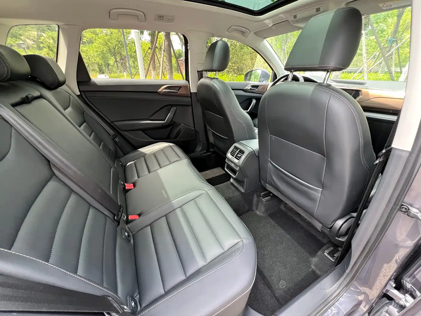 Volkswagen Tharu 2021 Model 280TSI 2WD Luxury Edition фото 10