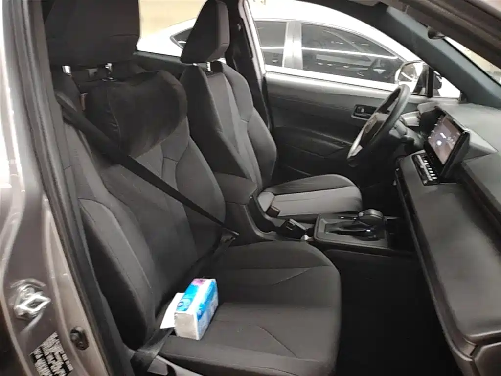 Toyota Corolla Cross 2025 2.0L Pioneer Edition фото 25