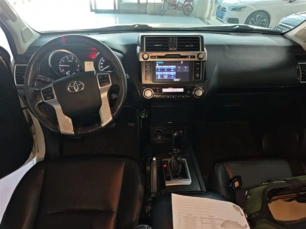 Toyota Prado 2016 2.7L Auto Standard Edition фото 10
