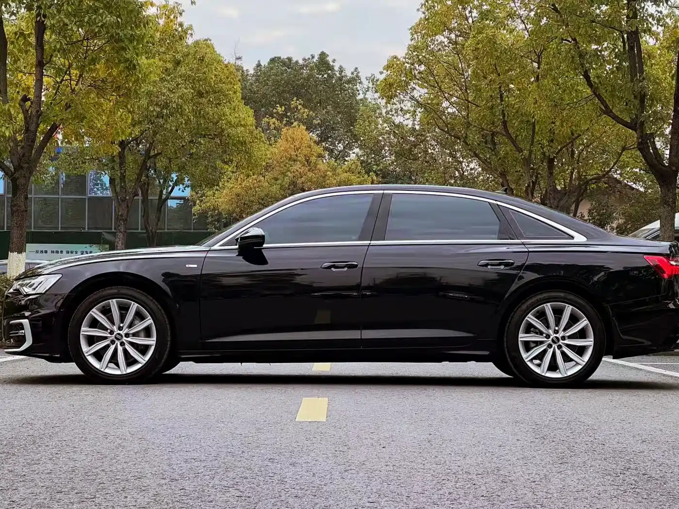 Audi A6L 2024 45 TFSI Premium Dynamic фото 8