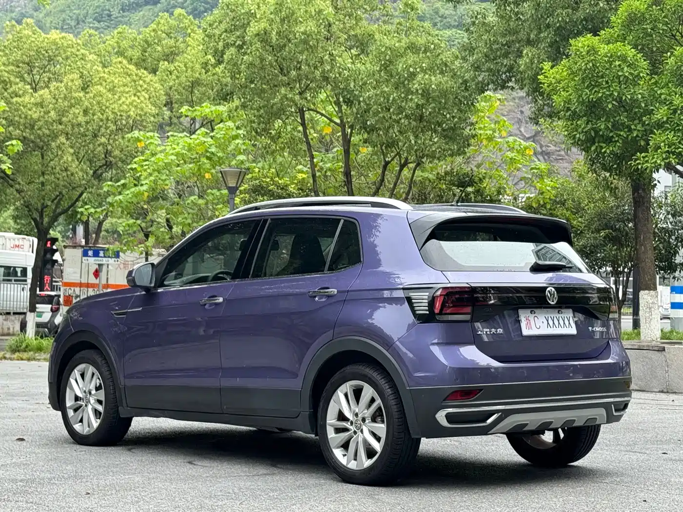 Volkswagen T-Cross 2019 1.5L Automatic Comfort Edition фото 3