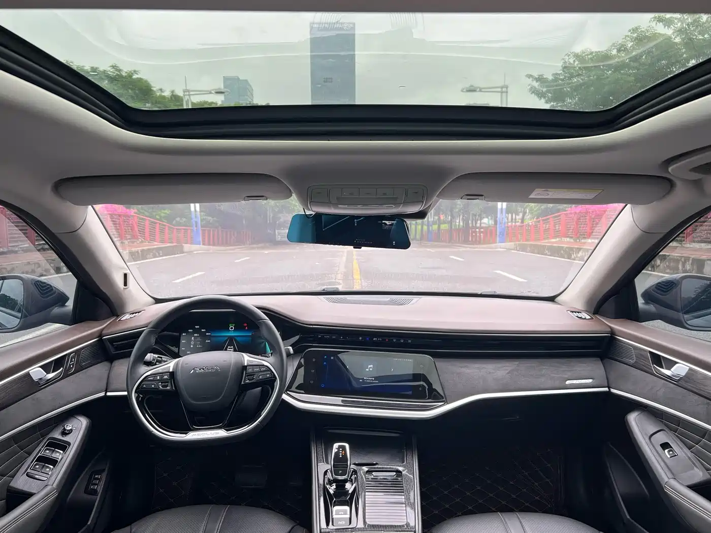 DONGFENG YI HYUN MAX