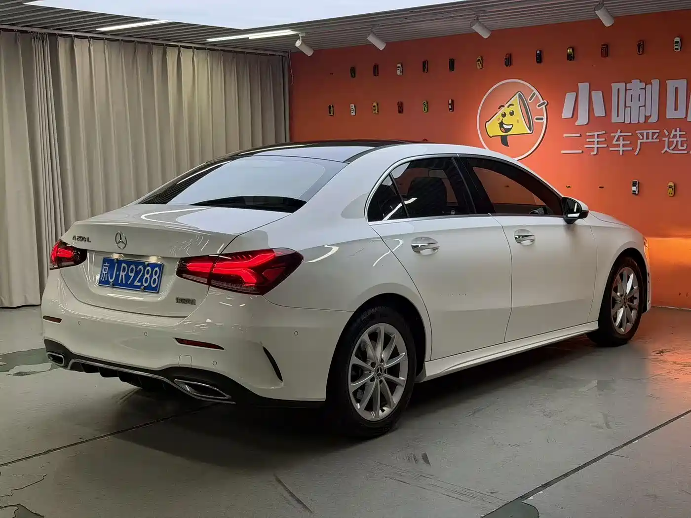 Mercedes-Benz A-Class 2019 A 200 L Sport Sedan фото 4