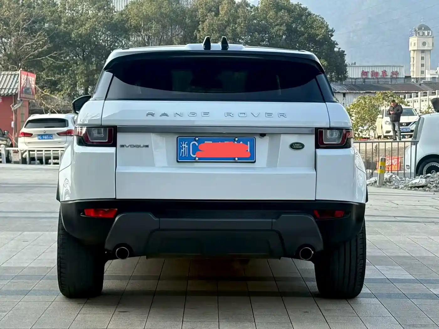 Land Rover Range Rover Evoque 2017 2.0T SE Smart Shine Edition фото 9