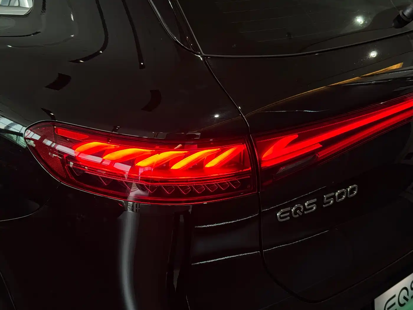 Mercedes-Benz EQS SUV 2026 2025 Model 500 4MATIC