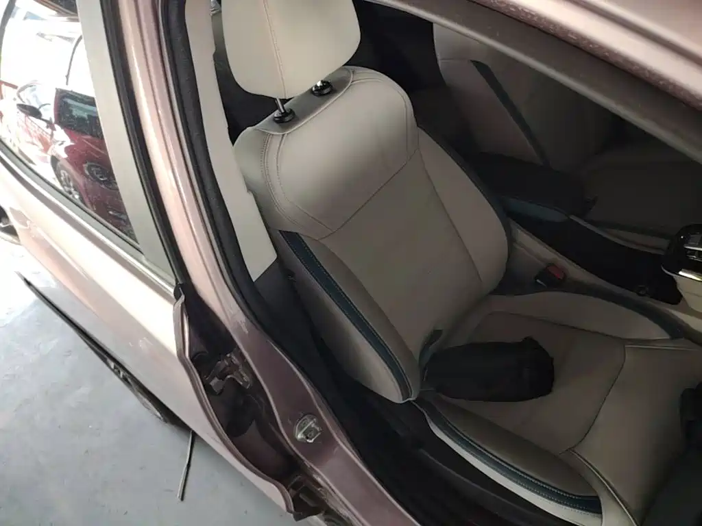 BYD Yuan Pro 2024 2023 401KM Luxury