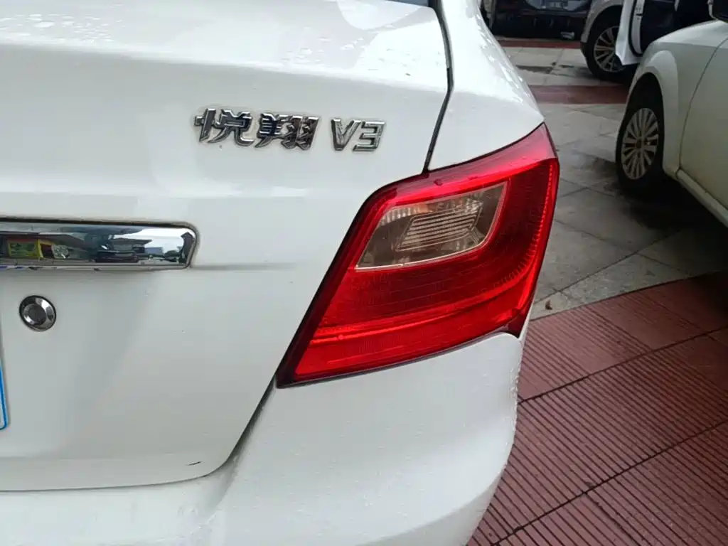 Changan Yuexiang V3 2018 2015 1.4L Manual Perfect (China V)