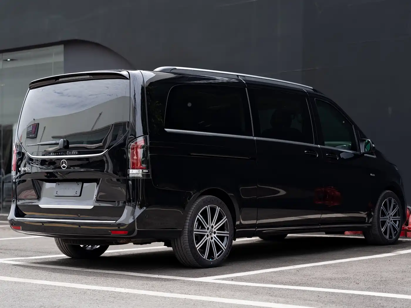 Mercedes-Benz V-Class 2025 2024 V 300 L Long Wheelbase Premium