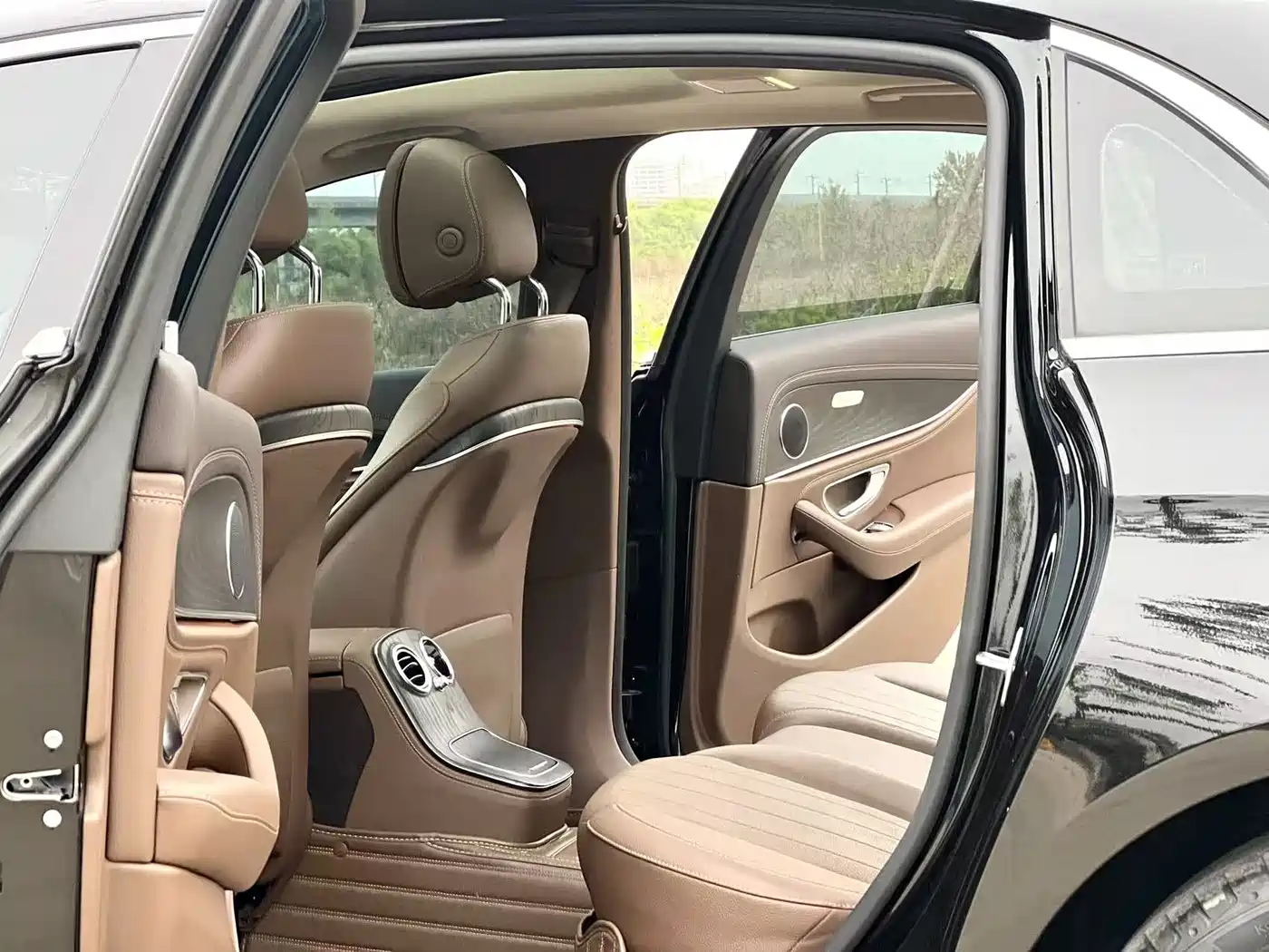 Mercedes-Benz E-Class 2023 E 300 L Fashion фото 9