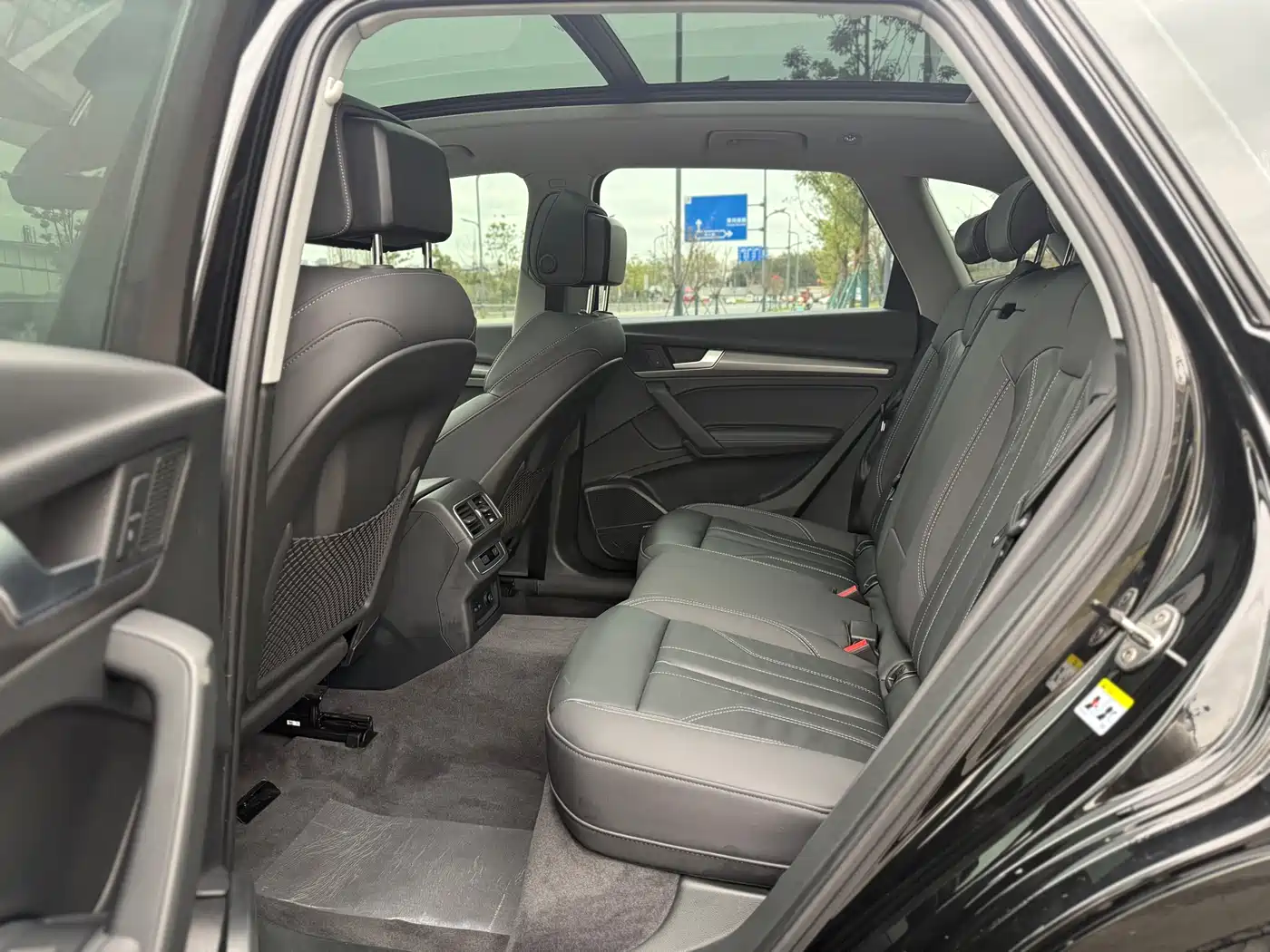 Audi Q5L 2022 Facelift 45T Luxury Dynamic фото 10