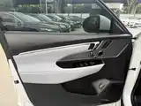 Photo 5 - Buick E5