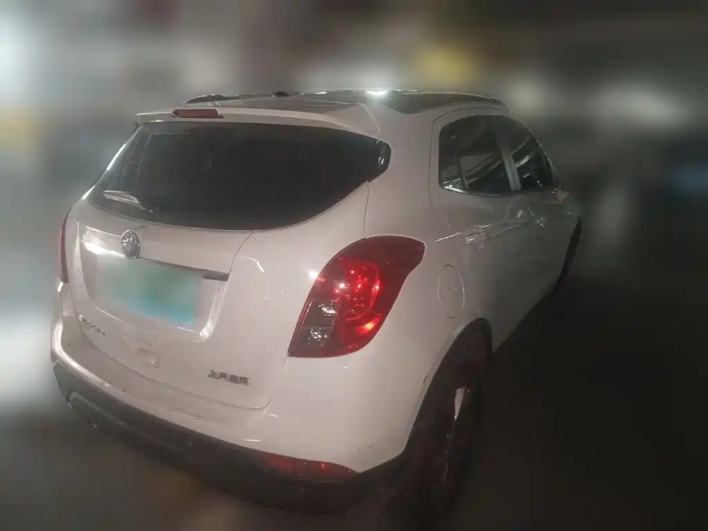 Фото 4 - Buick Encore