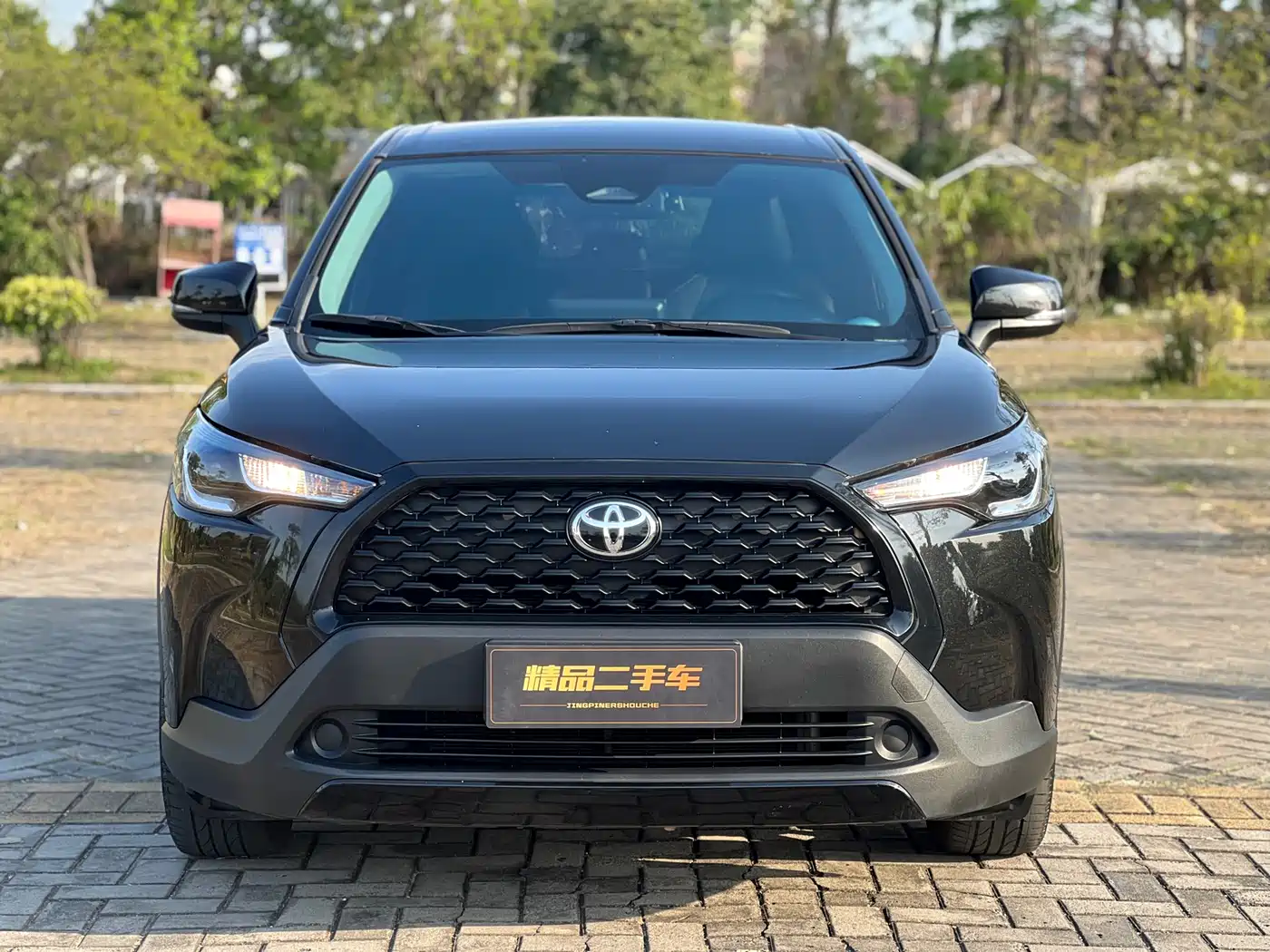 Toyota Corolla Cross 2023 2.0L Pioneer Edition фото 2