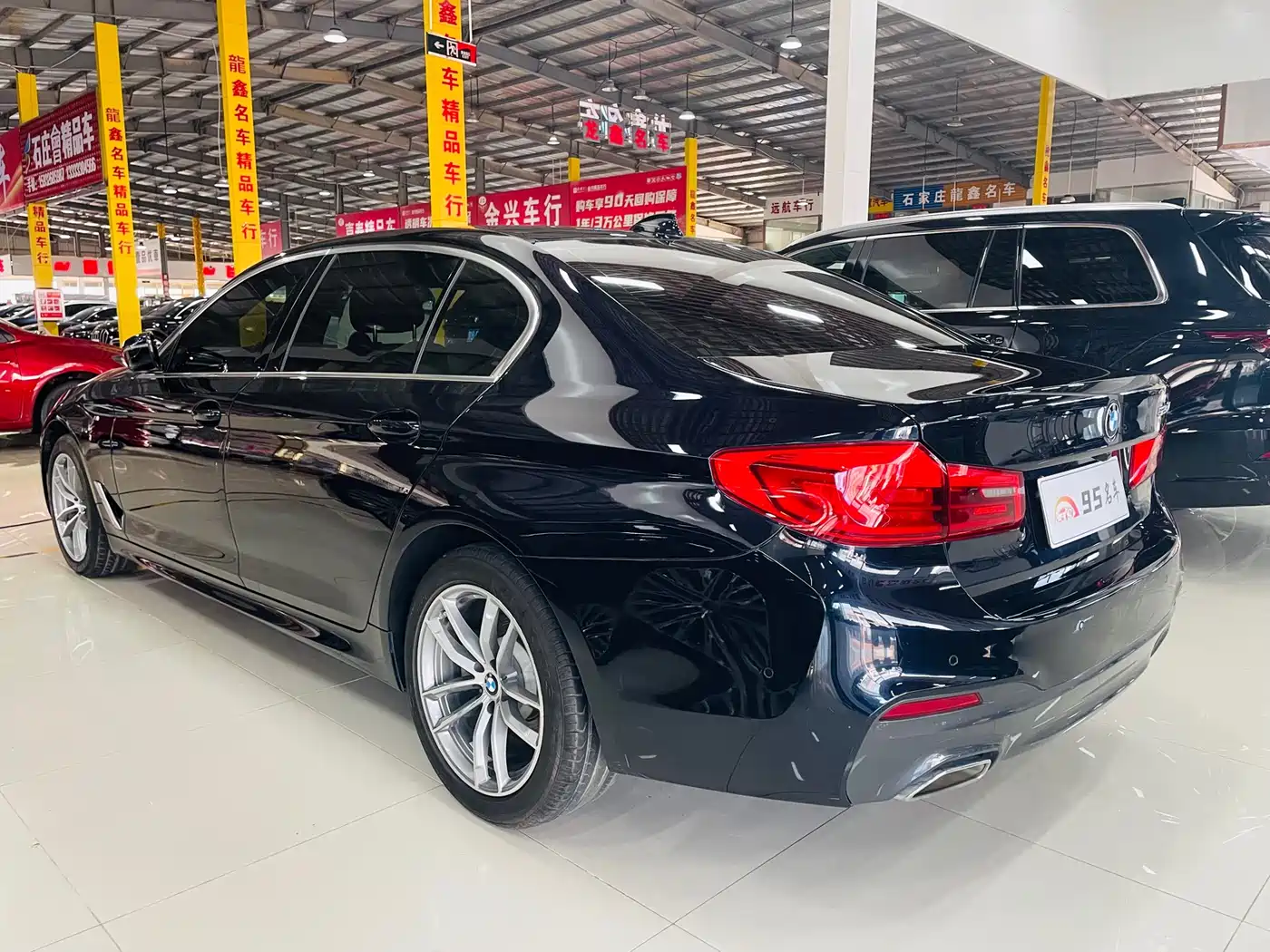 BMW 5 Series 2020 525Li M Sport Package фото 6