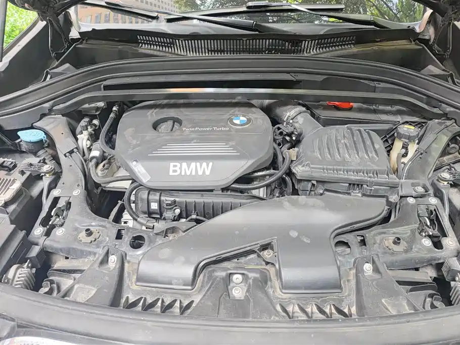BMW X1 2019 sDrive18Li Premium Model фото 10