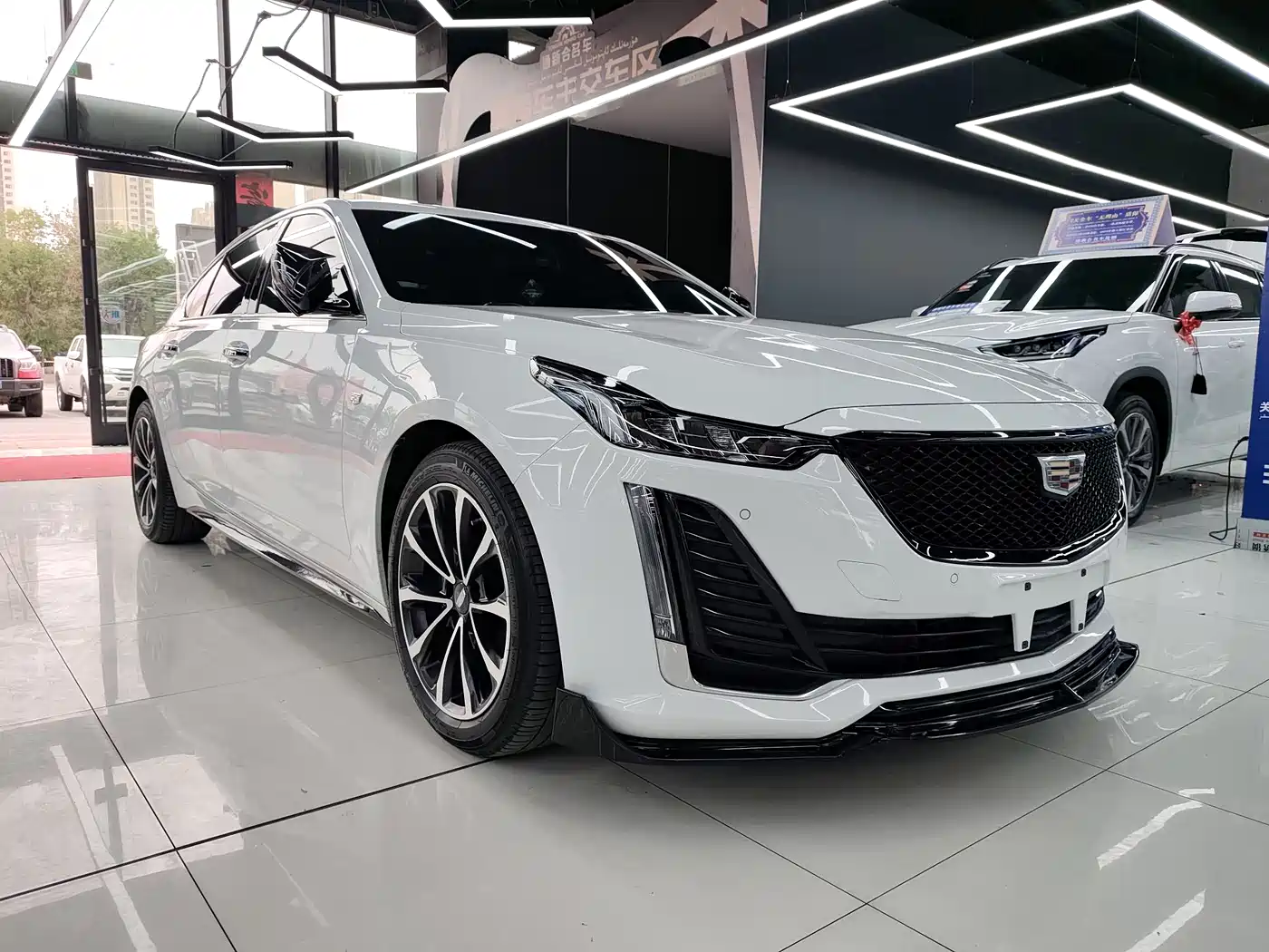 Cadillac CT5 2023 28T Prestige Style фото 3