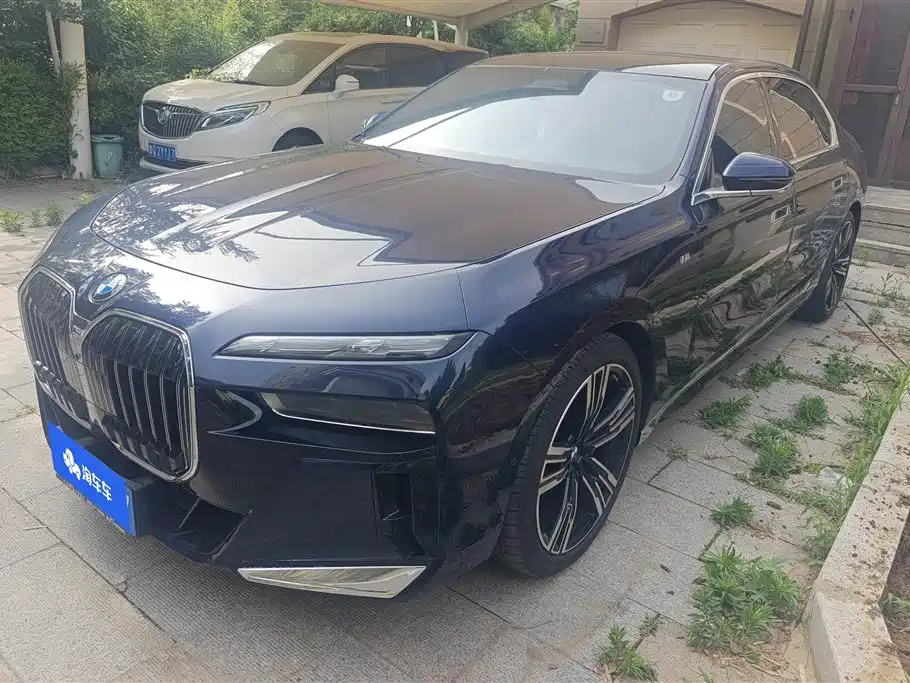 BMW 7 Series 2023 Model 740Li Premium Luxury Package