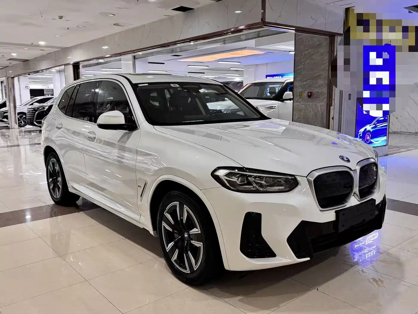 BMW iX3 2022 Facelift Leading Model фото 3