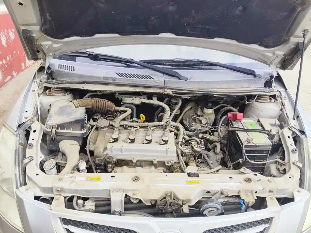 FAW Weizhi V2 2012 2010 1.3L AMT Flagship