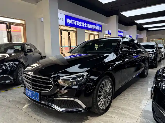 MERCEDES-BENZ E CLASS