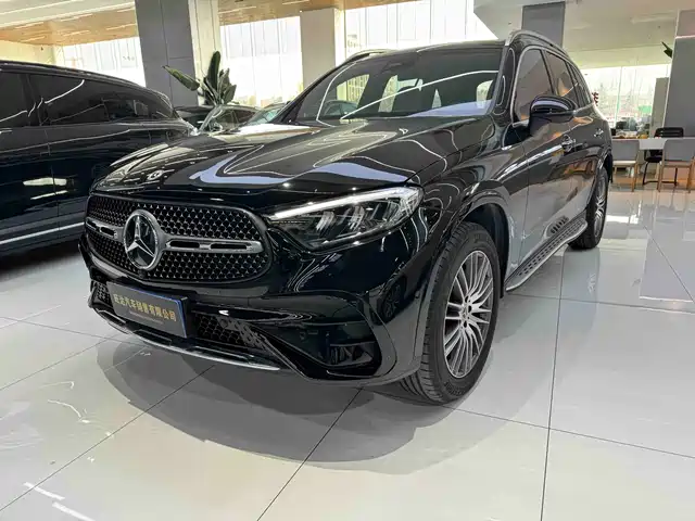 MERCEDES-BENZ GLC