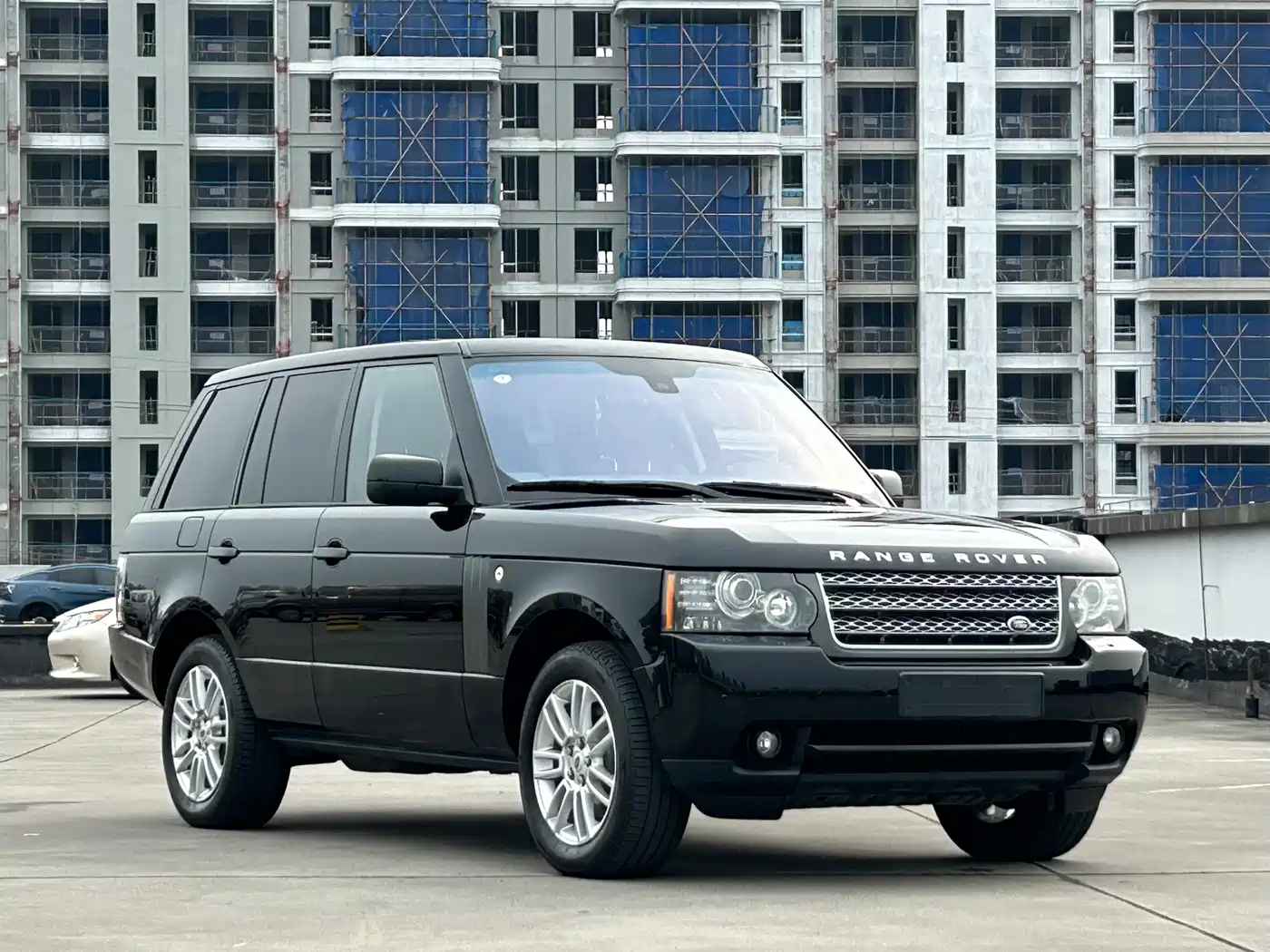 Land Rover Range Rover 2010 3.6 TDV8 HSE фото 3