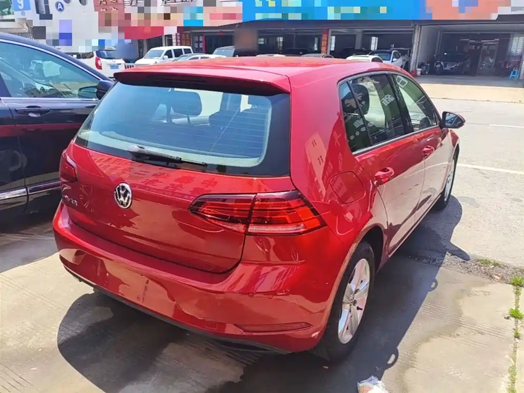 Volkswagen Golf 2018 1.6L Automatic Fashion фото 7