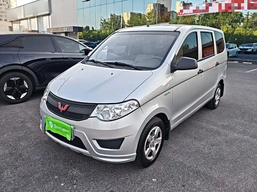 Wuling Motors Wuling Hongguang 2015 — пригон из Китая