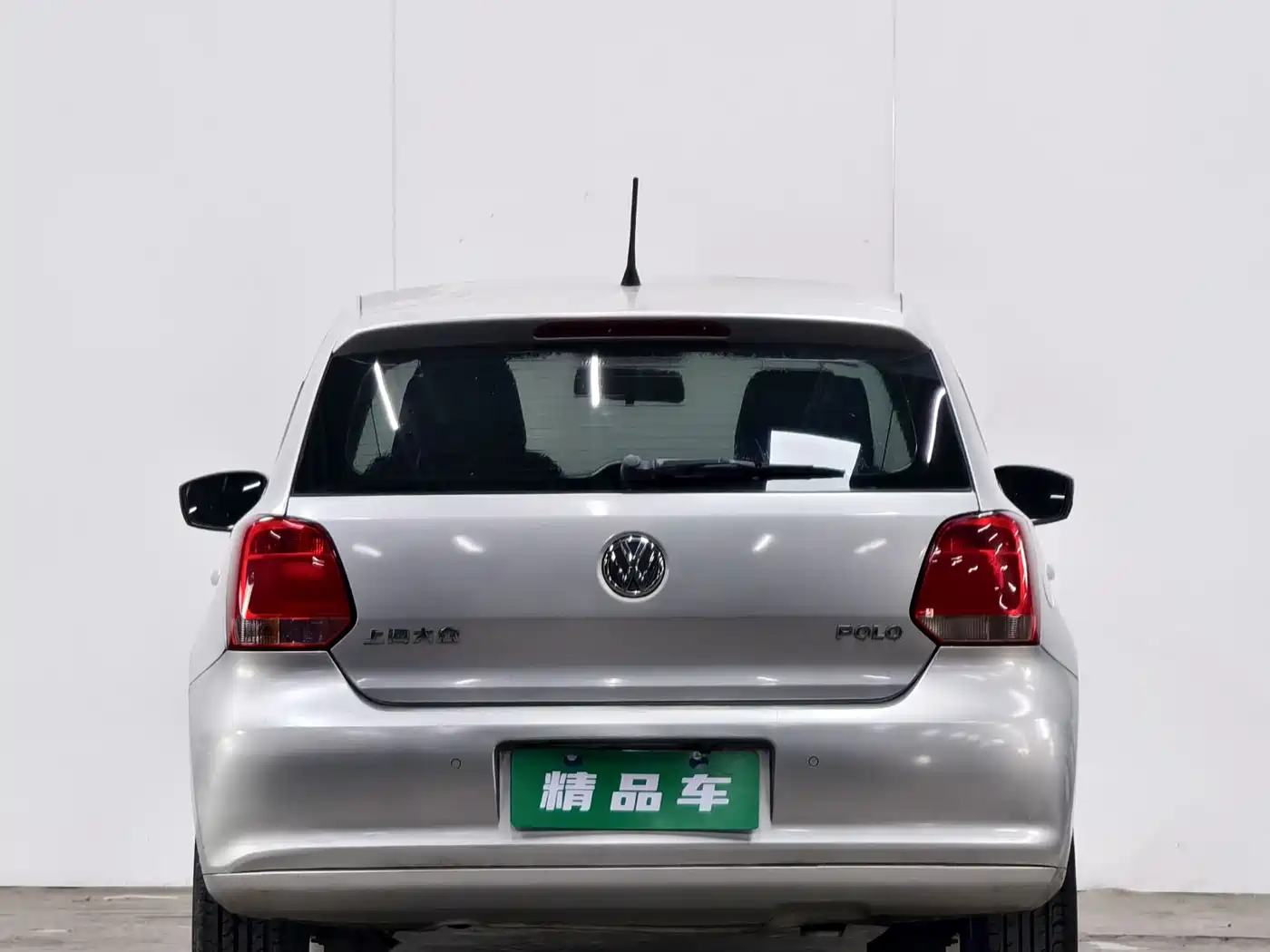 Volkswagen Polo 2011 1.4L Automatic Style Edition фото 5