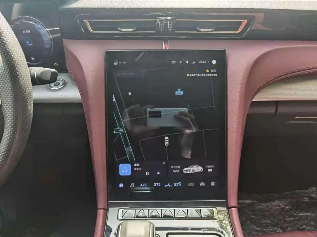 Hongqi H5 2024 2.0T Automatic Smart Connect Flag Leader Edition фото 6