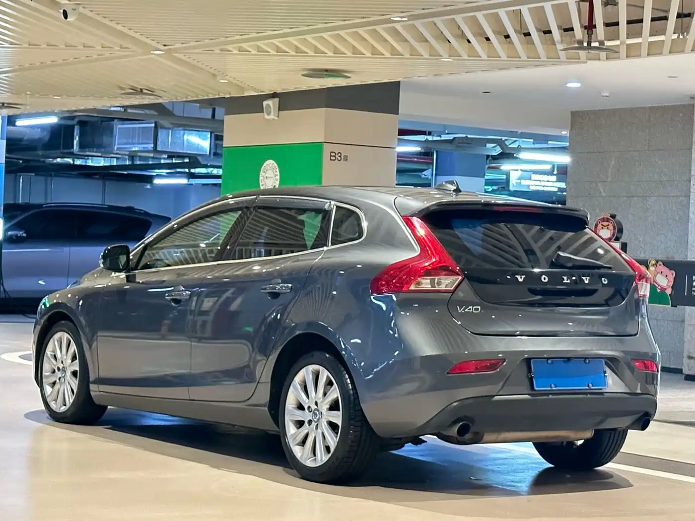 Фото 4 - Volvo V40