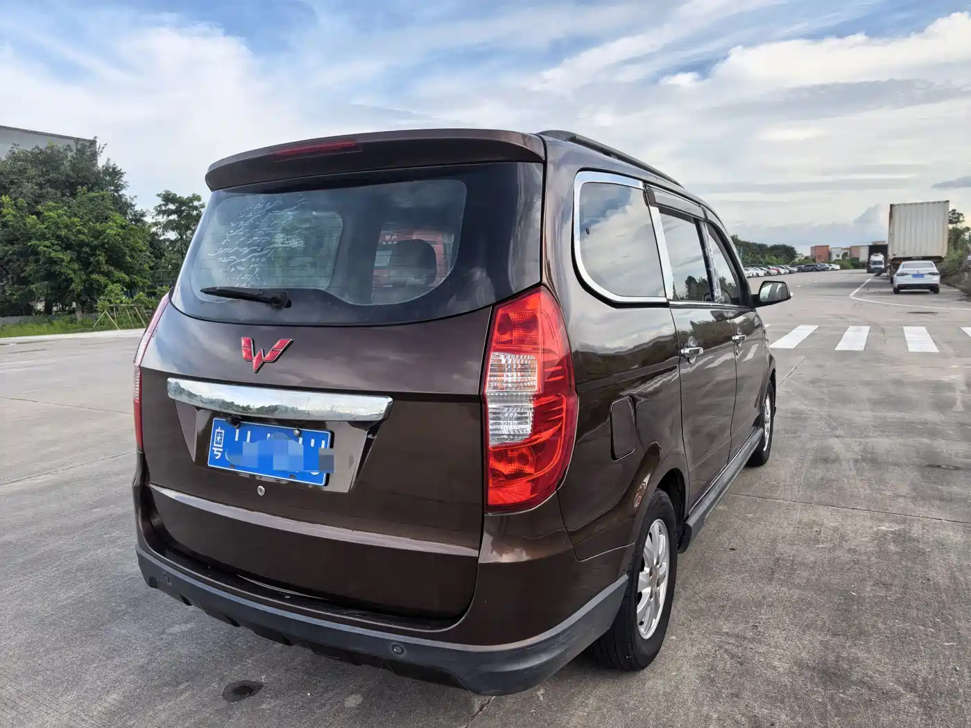 Wuling Motors Wuling Hongguang 2014 2014 1.5L S Luxury