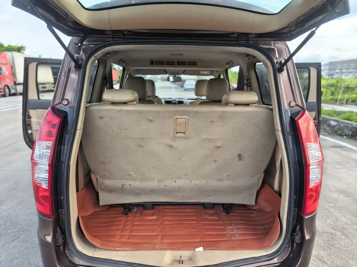 Wuling Motors Wuling Hongguang 2014 2014 1.5L S Luxury