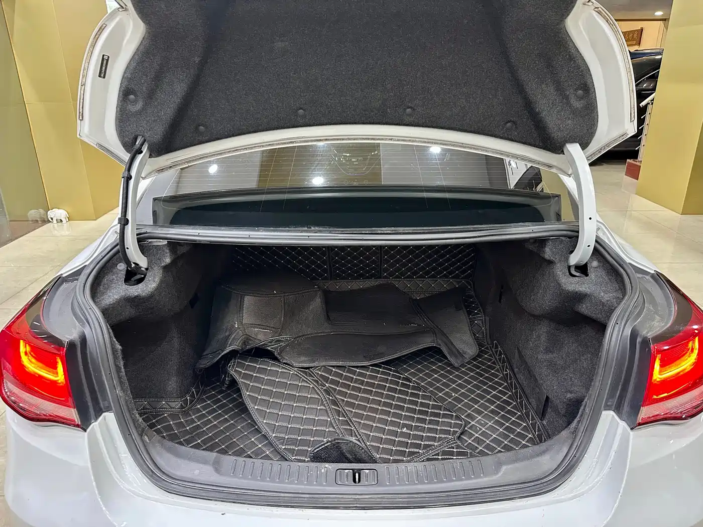Chevrolet Malibu 2018 530T Automatic Trend Edition фото 19