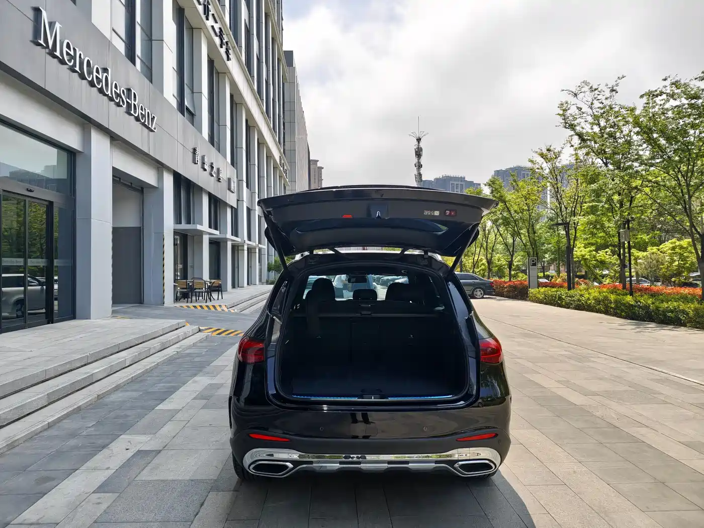 MERCEDES-BENZ GLC